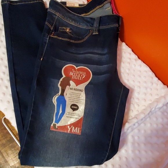YMI Denim - NWT Betta Butt YMI Skinny Jeans